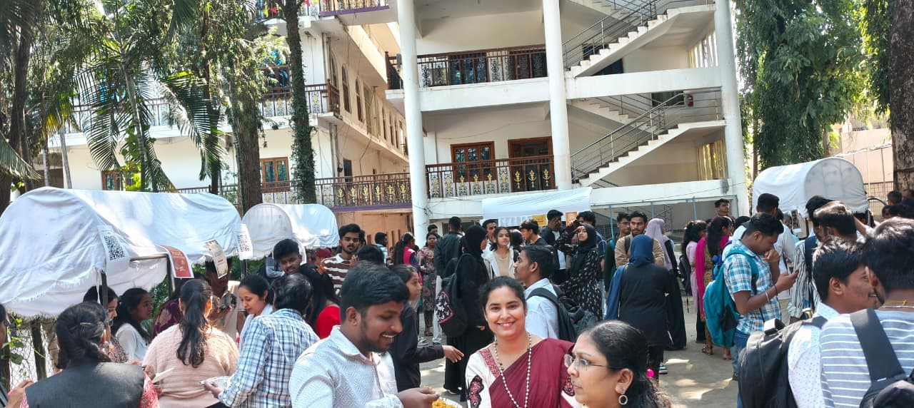Rajiv Gandhi Institute of Technology Bangalore Academic Building photo 6
